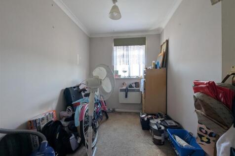 Bedroom 2.jpg