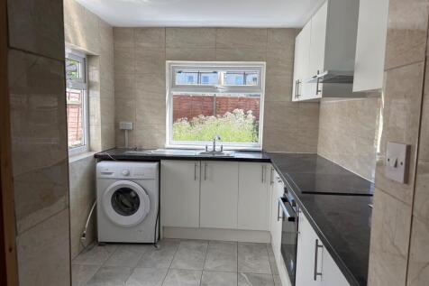 kitchen .jpg