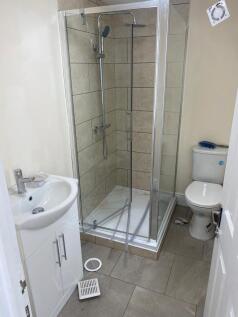 Shower Room.jpg