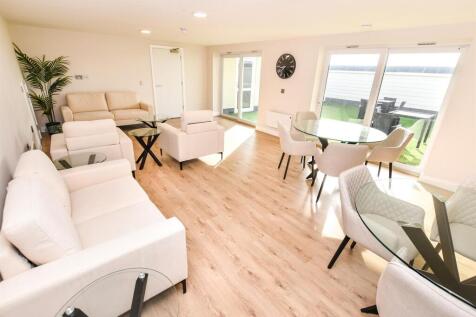 Communal Lounge