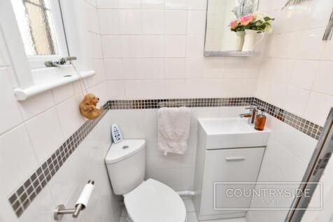 Ground Floor Cloakroom