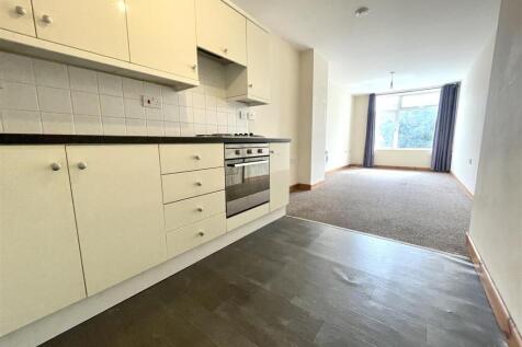 Kitchen / Lounge