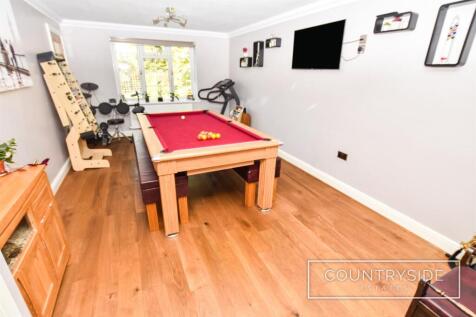 Sitting/Dining Room