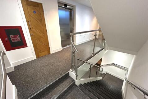 Hallway / Lift