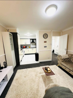 Lounge Kitchen.png