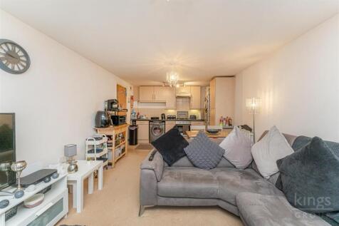 Living Room/Kitchen