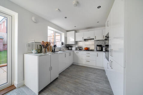 1383968-13-6926f9...