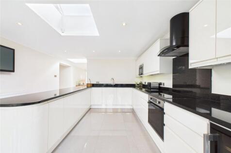 Kitchen/Breakfast Rm