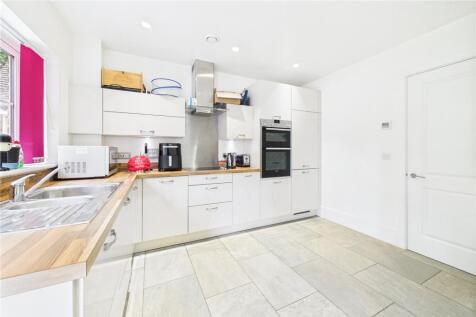 Kitchen/Breakfast Rm