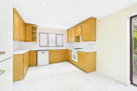 Kitchen/Breakfast Rm