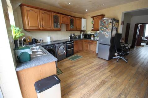Kitchen / Breakfast Room