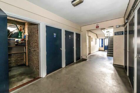 32 Tudor Road (11...