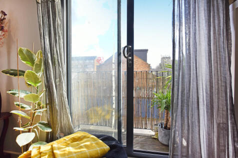 apt 2, 16a mornin...