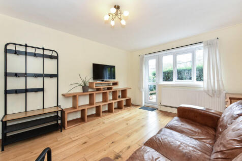 82 parkside estat...