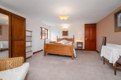 3 Grange Court PH-47.jpg