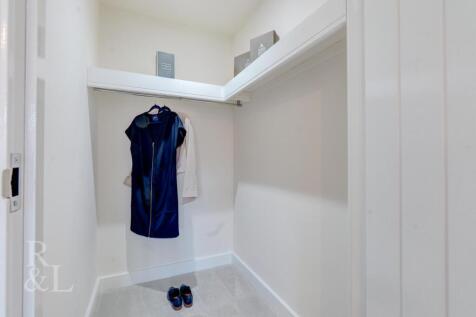 EXAMPLE OF PROEPRTY SHOWHOME