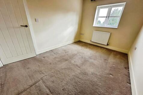 pbox-bedroom-333217.jpeg