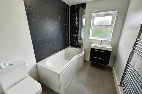 pbox-bathroom-333217.jpeg