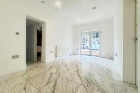 Reception/Kitchen