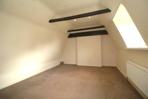 bedroom 5.JPG