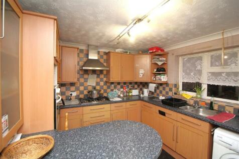 kitchen 1 .JPG