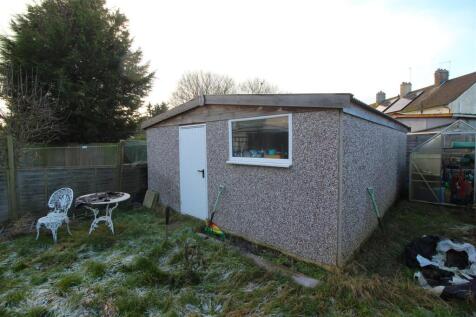 outbuilding.JPG