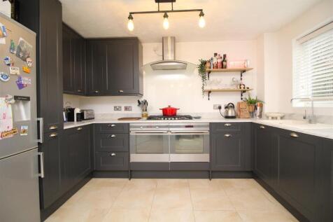 kitchen .JPG