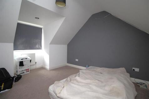 bedroom 3.JPG