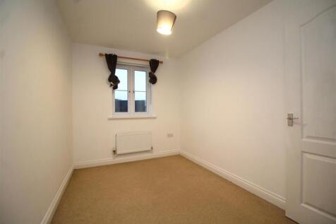bedroom 3.JPG
