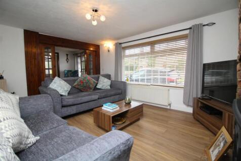 living room 1 .JPG