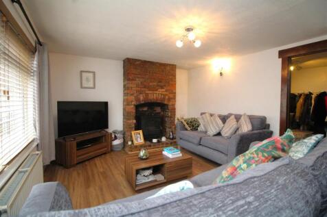 living room 2 .JPG