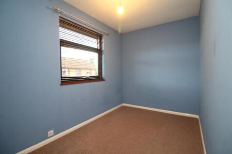 bedroom 3.JPG