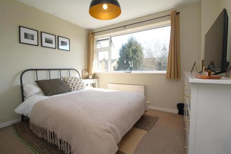 main bedroom .JPG