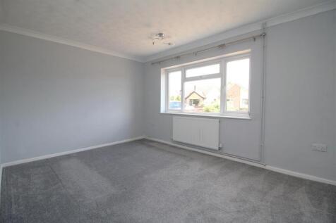 bedroom 1 .JPG