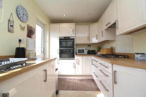kitchen 2.JPG