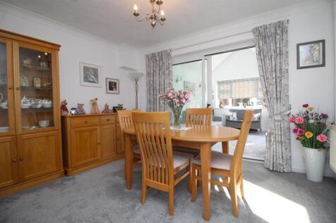 dining room 1.JPG