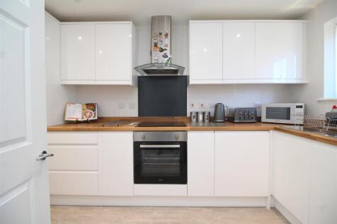 kitchen 2.JPG