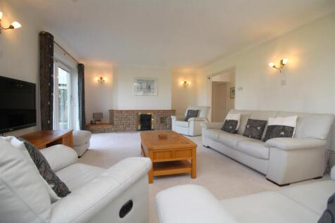 living room 2.JPG