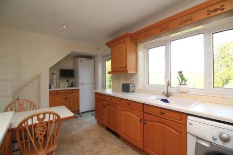 kitchen 2.JPG