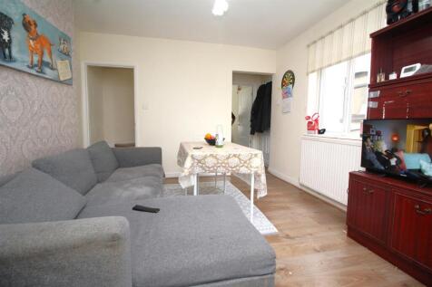 dining room 1 .JPG