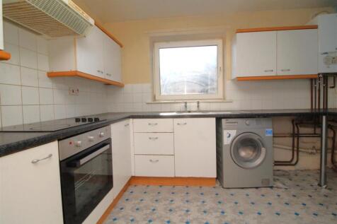 kitchen 2 .JPG