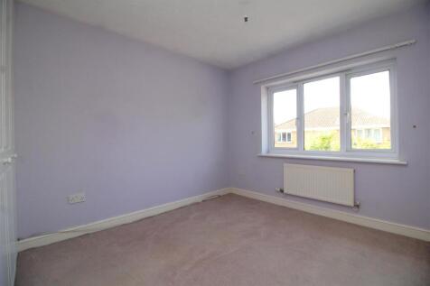 bedroom 2 .JPG