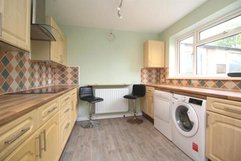 kitchen 1 .JPG