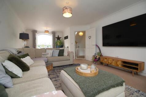 living room 1 .JPG