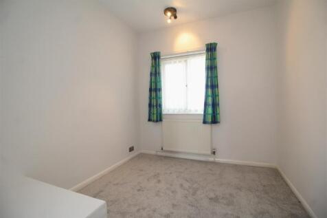 bedroom 3.JPG