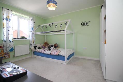 bedroom 3.JPG