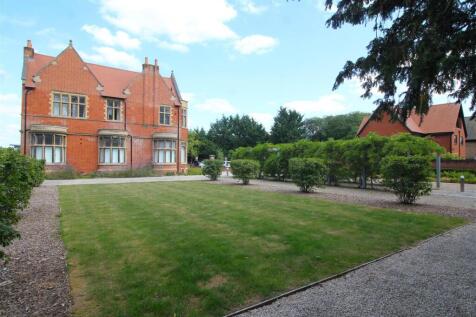 communal gardens image 2 .JPG