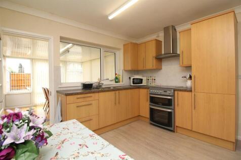 kitchen 3.JPG