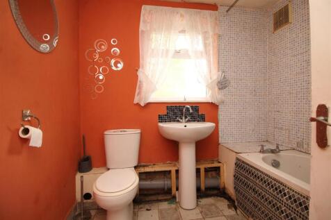 bathroom.JPG