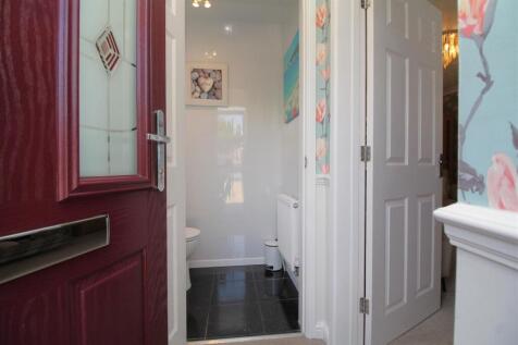 hall - wc.JPG